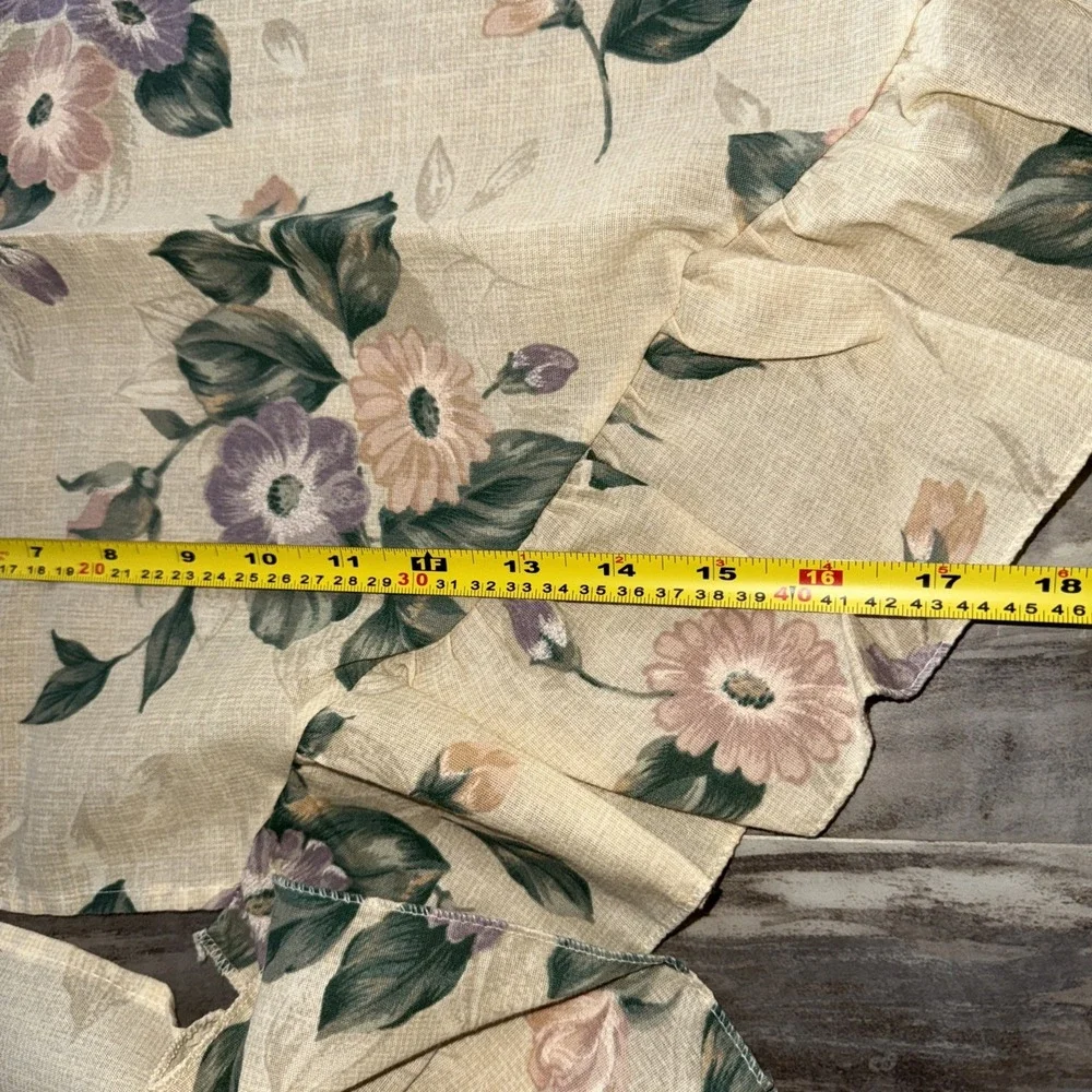 Vtg Cottage Window Curtains 2 Panels Beige Pink Lavender Flowers Floral USA